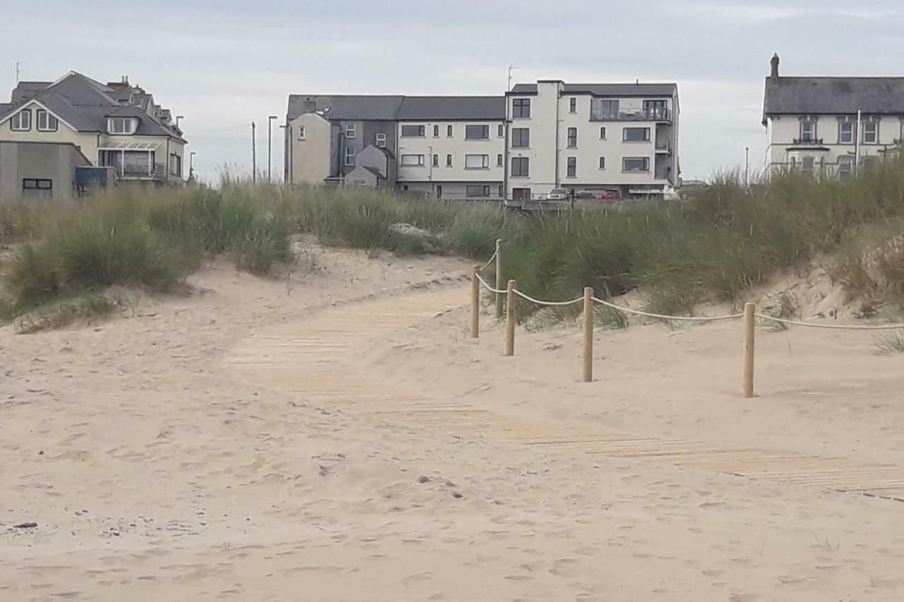 Marine Beach Escape Castlerock Beside Beach Golf Course And Pub エクステリア 写真